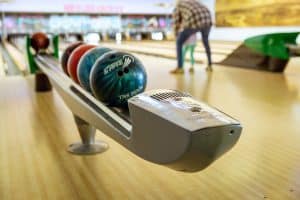 Score moyen au bowling : comment le calculer et l'améliorer